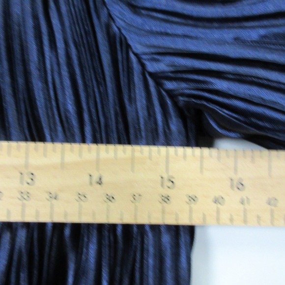 Anthropologie Sunday in Brooklyn Pleated Maxi Dress L Blue Off Shoulder 408 - Picture 6 of 8